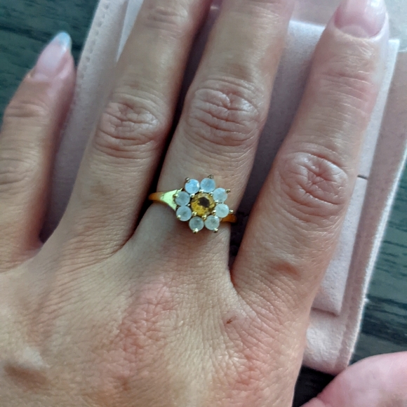 Daisy gold plated ring - Picture 1 of 1